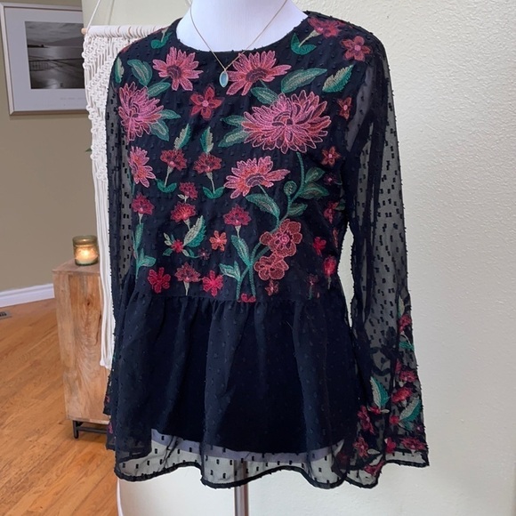 American eagle outfitters boho long sleeve floral embroidered top SZ S - Picture 1 of 9